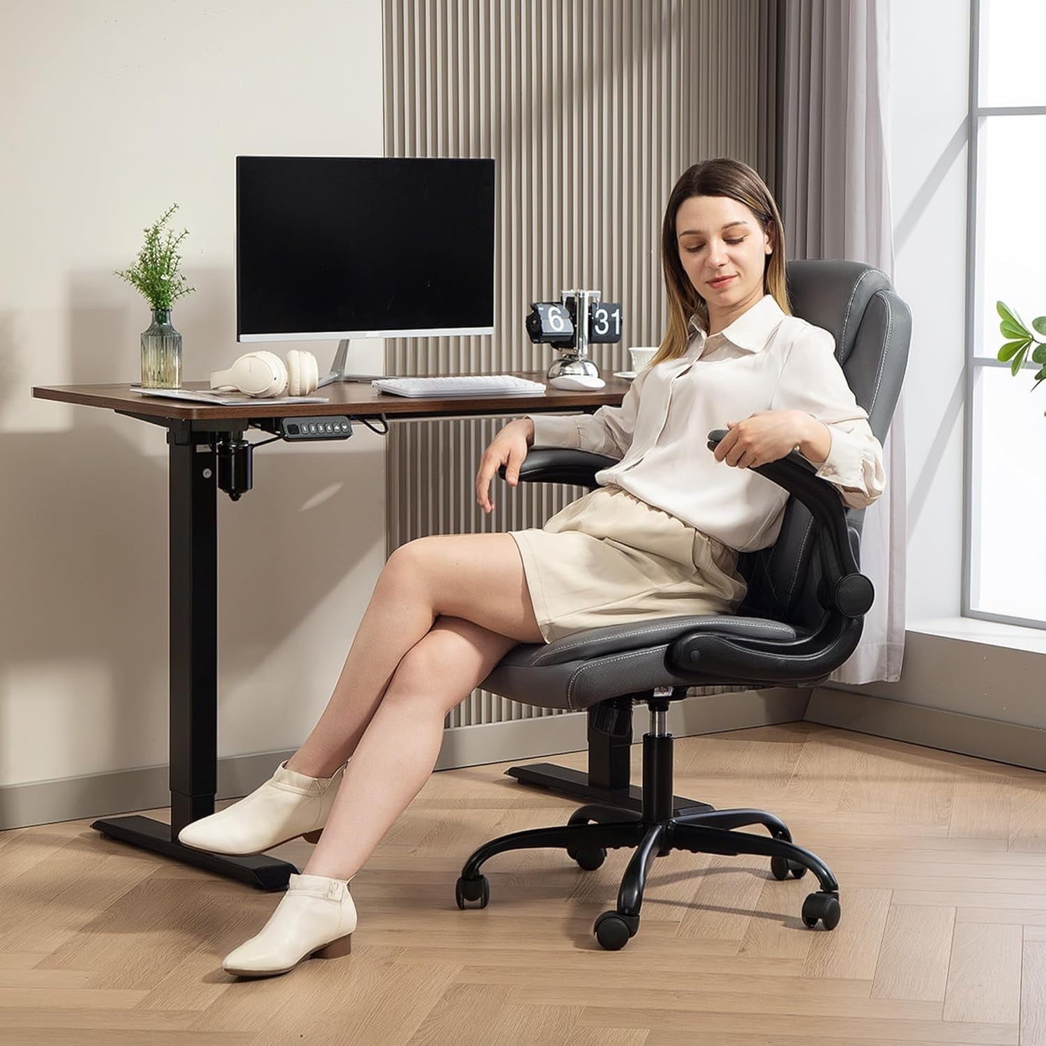 Executive Office Chair Faux Leather Ergonomic Swivel Desk PC Computer Seat