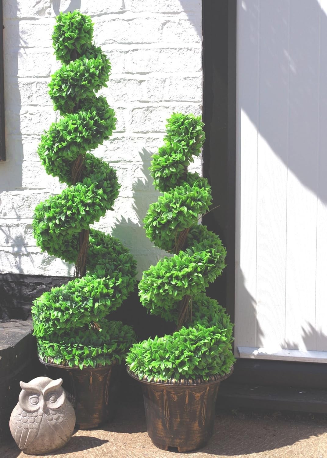 Artificial Spiral Topiary Tree 90cm Large Leaf Potted Decorative Planter Outdoor