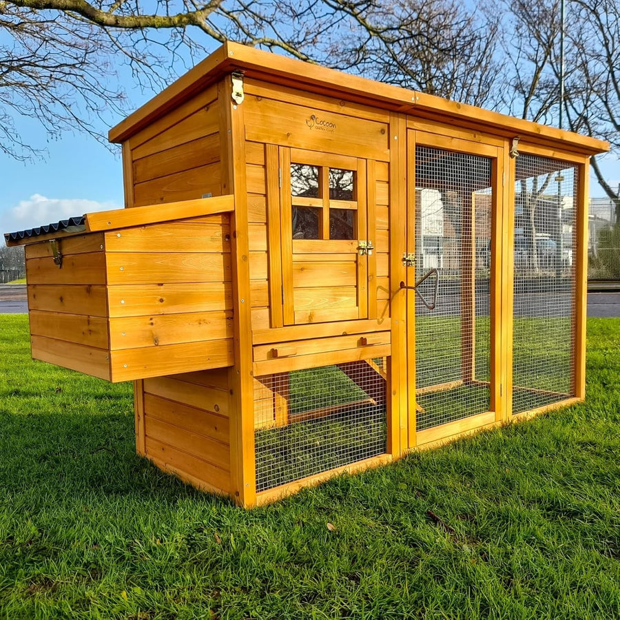 Compact Wooden Chicken Coop Covered Run Pull Out Tray 2–4 Birds
