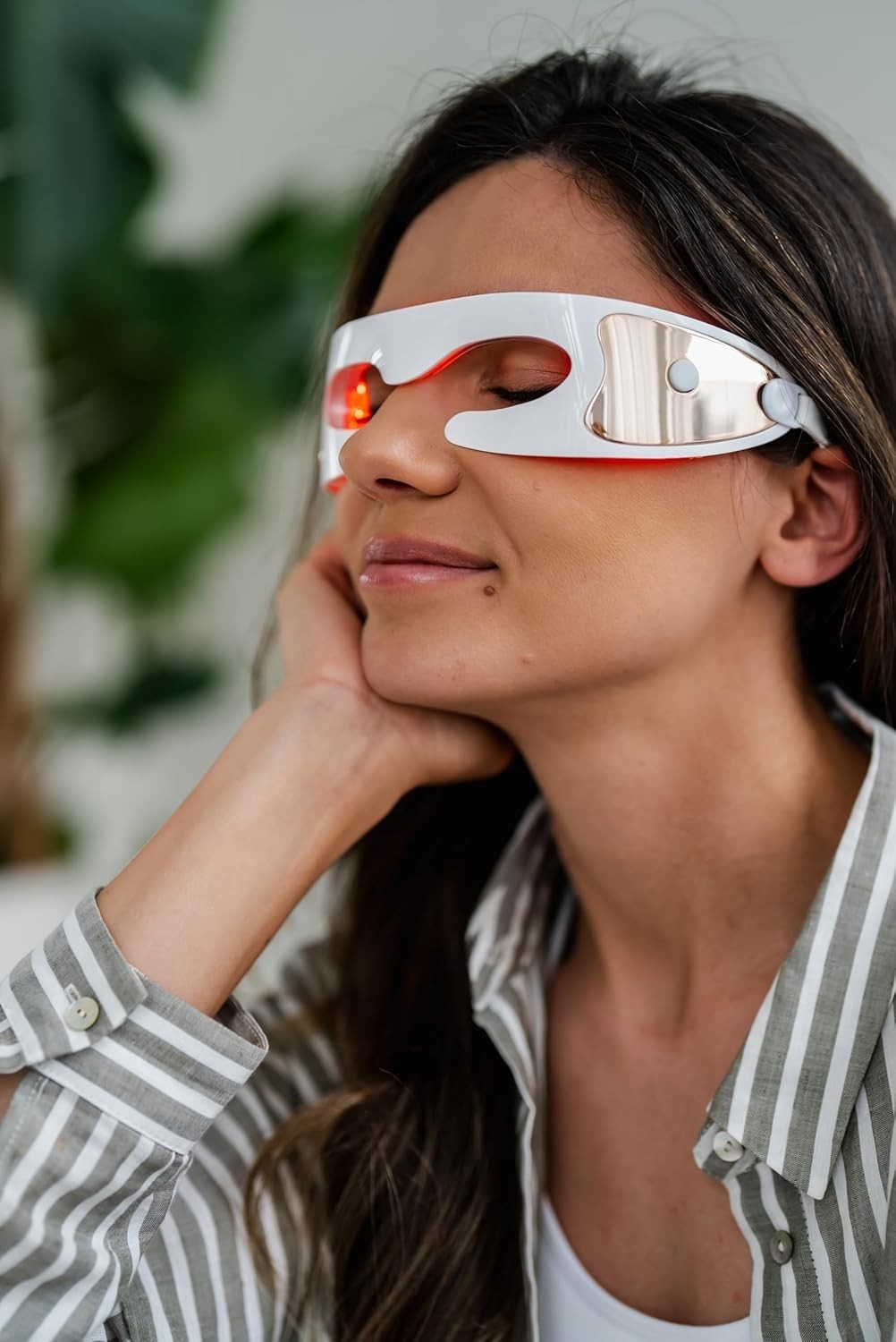 Red Light Therapy Eye Massager Anti Aging Stress Relief