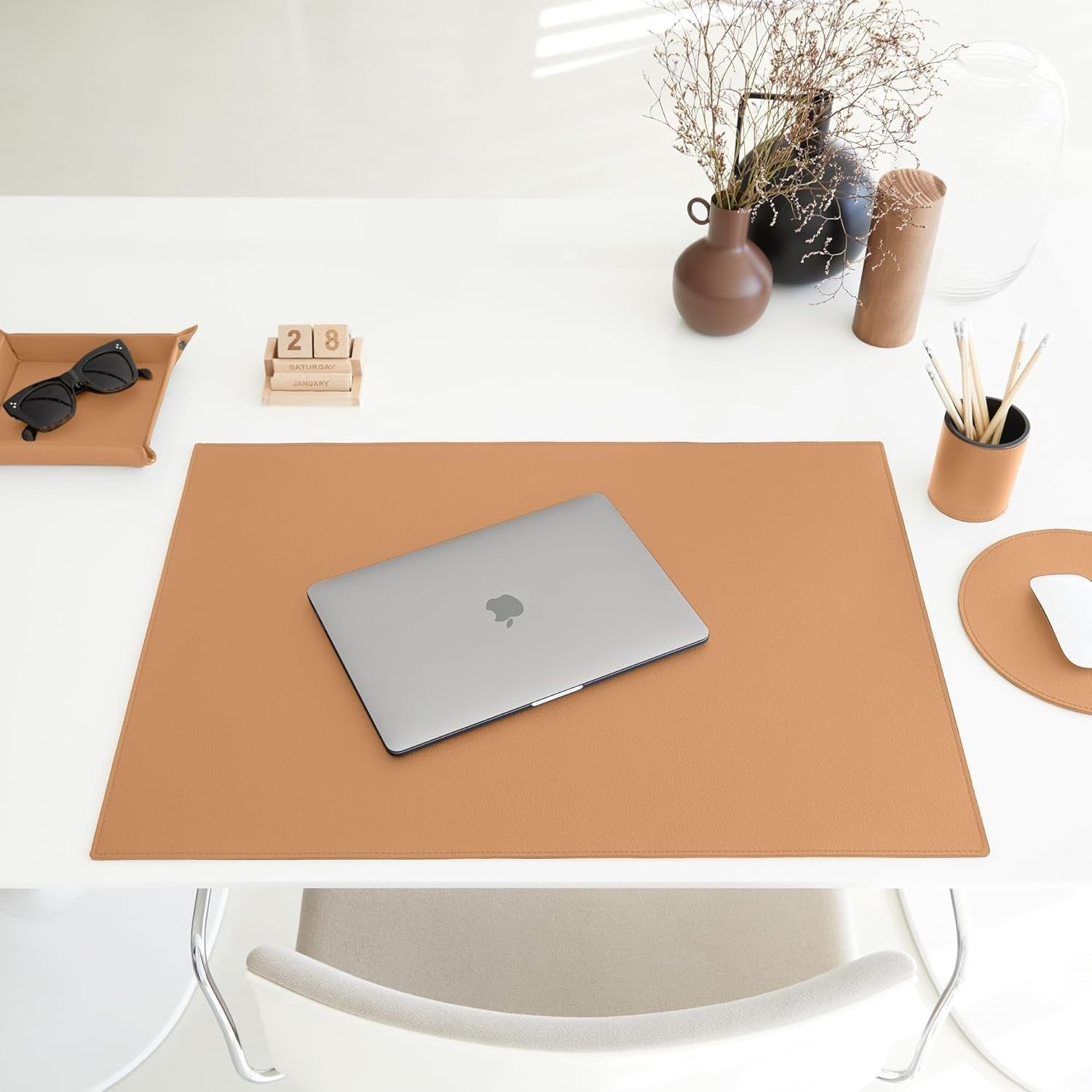 Leather Valet Tray Light Brown – Desk Organiser for Keys, Coins & Jewellery