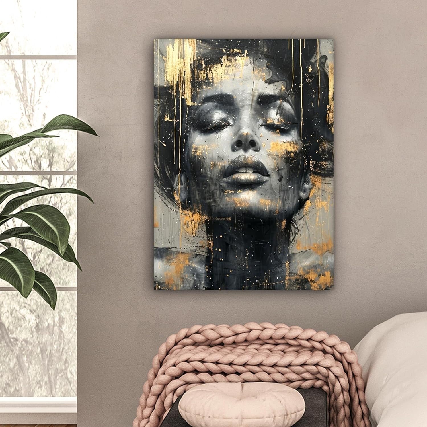 Abstract Woman Canvas Wall Art 50x70cm Gold Glamour Framed Print
