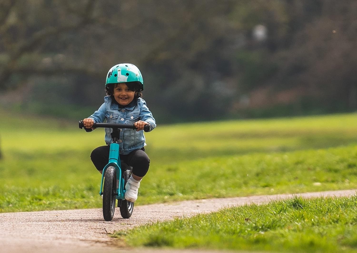 Kids Balance Bike 12in Lightweight Magnesium Push Bike Air Tyres Turquoise