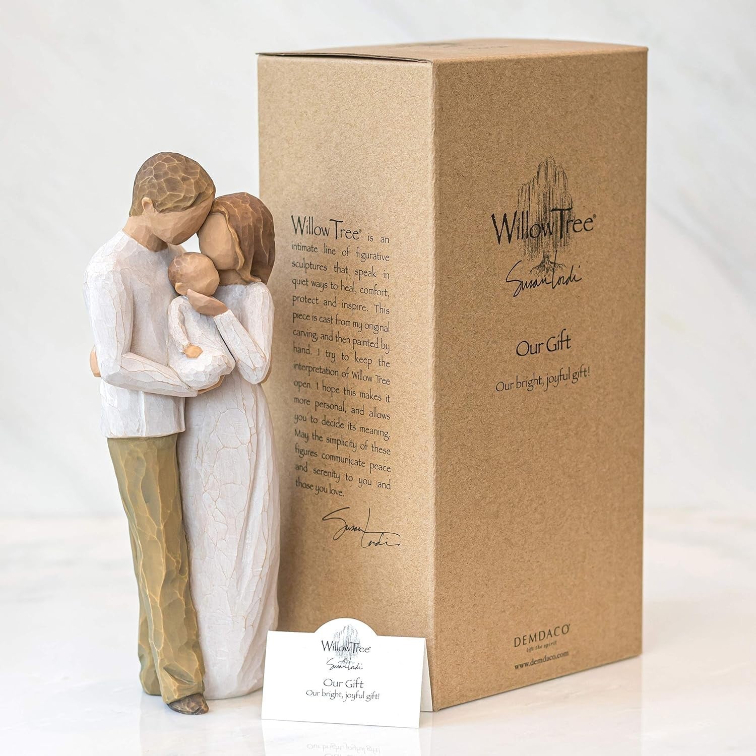Family Figurine Resin Sculpture 22cm New Parents Gift Home Decor Ornament