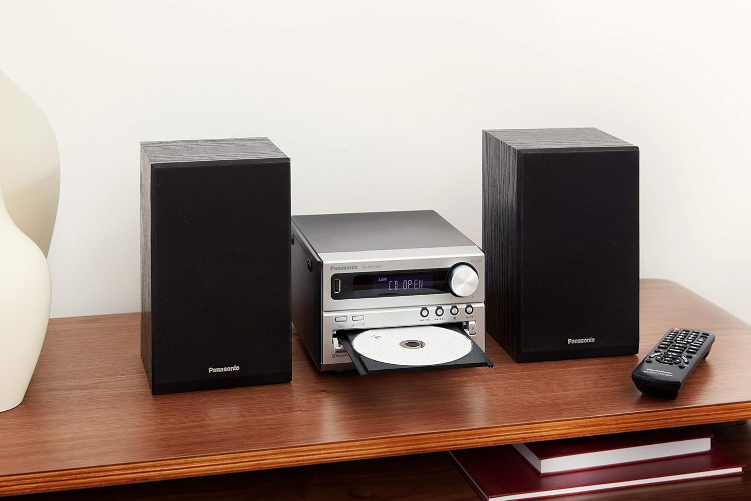 Compact Bluetooth Hi-Fi System with CD DAB Radio USB + Battery Pack