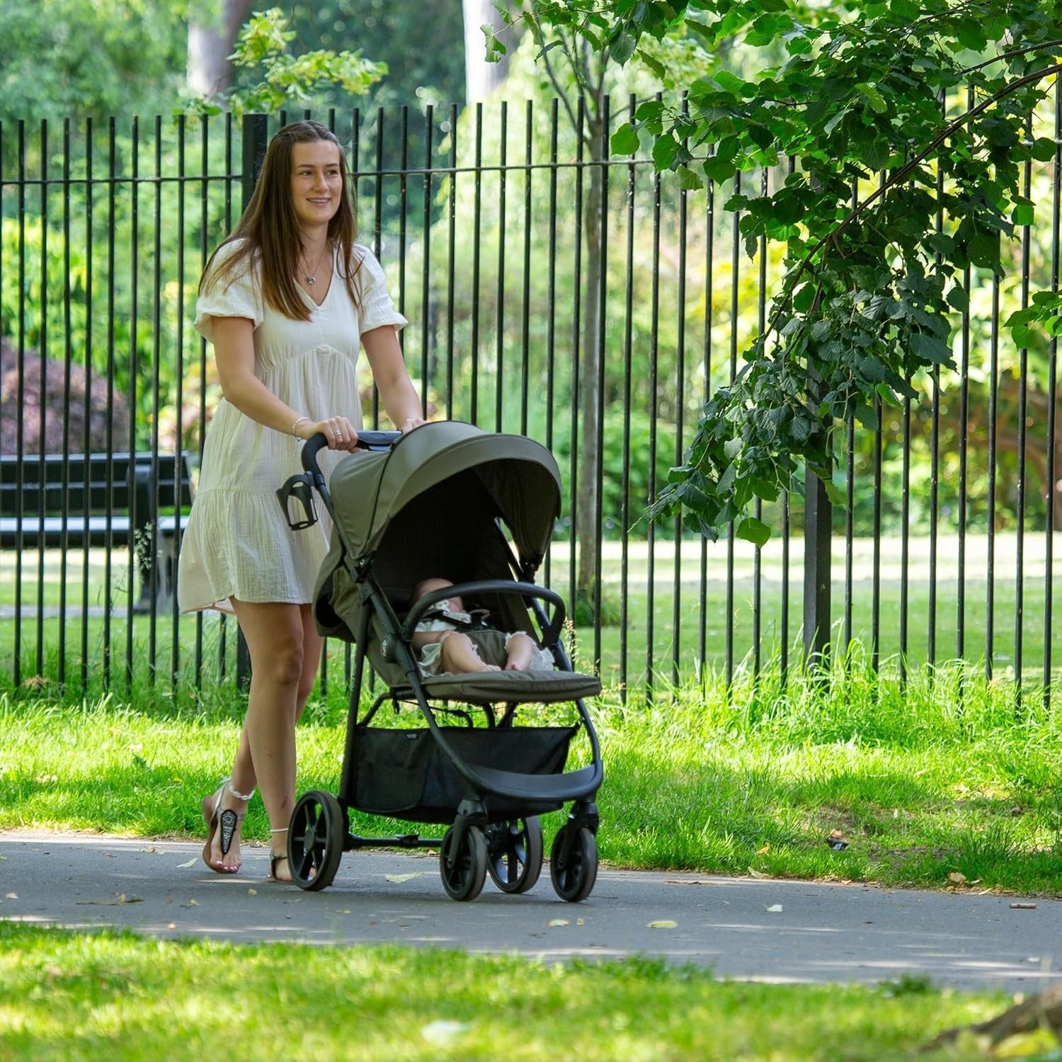 Red Kite Push Me Urbana Stroller Khaki Jogging Pram for Newborns