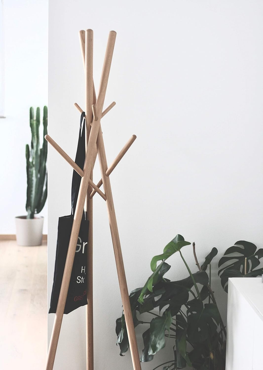 Natural Beech Wood Coat Rack Freestanding 9 Hooks Modern Tree Stand No Screws