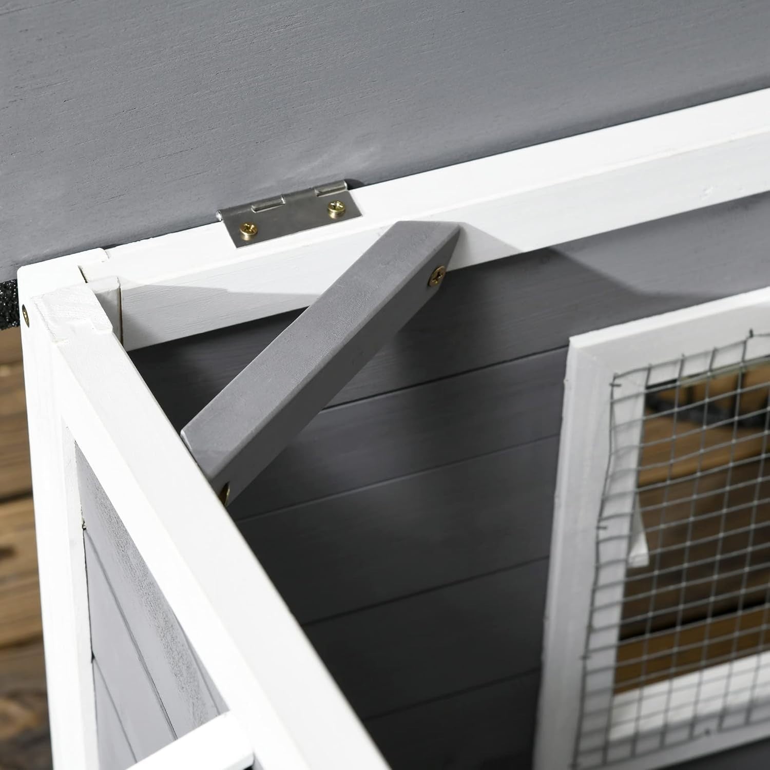 Outdoor Wooden Dog Kennel with Raised Base & Ventilated Roof 97x72x65cm Black