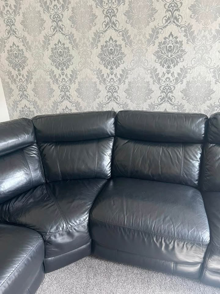 Large Black Reclining Leather Luxe Corner Sofa (PTP)