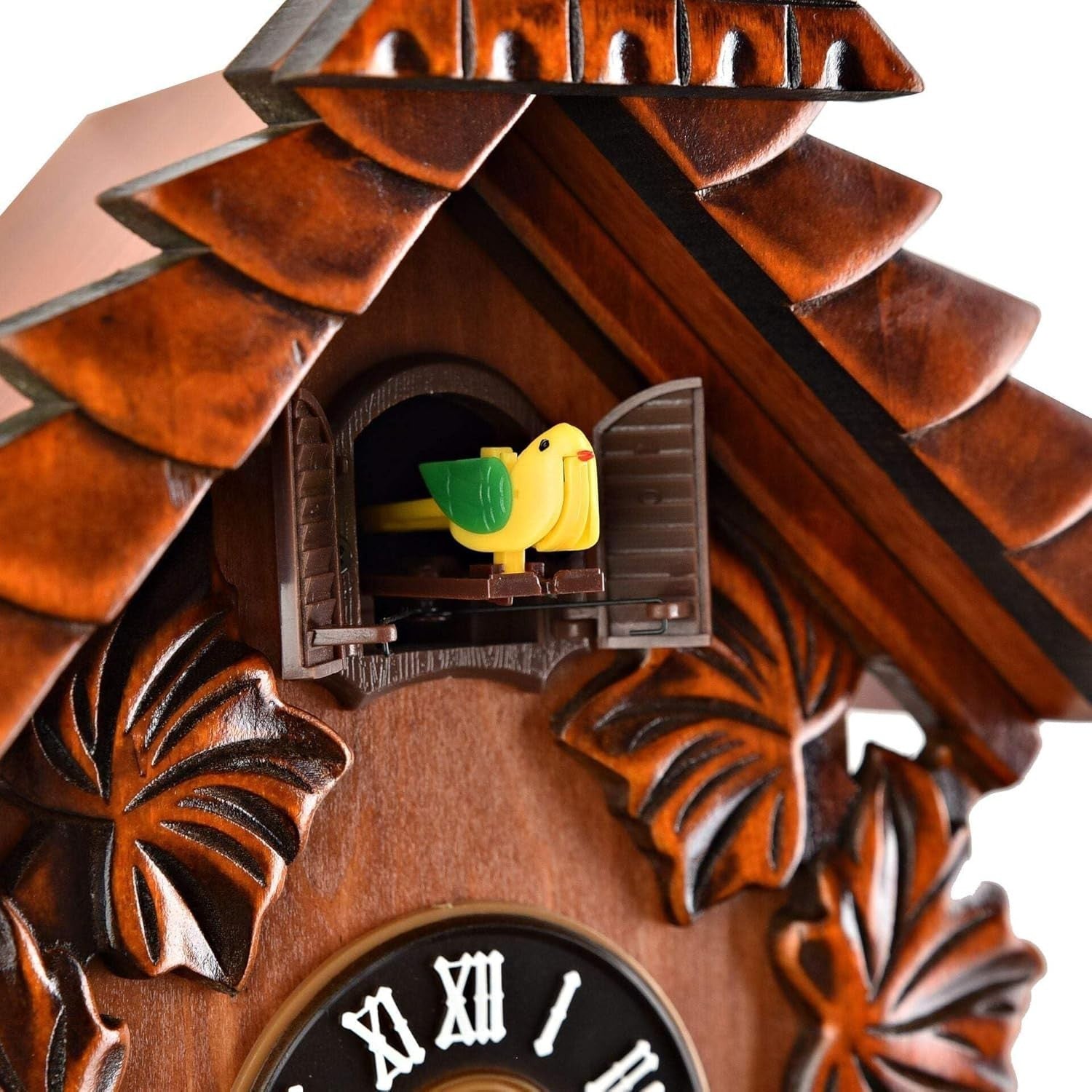 Traditional Cuckoo Wall Clock Rustic Chalet Style Quartz Timepiece 28cm