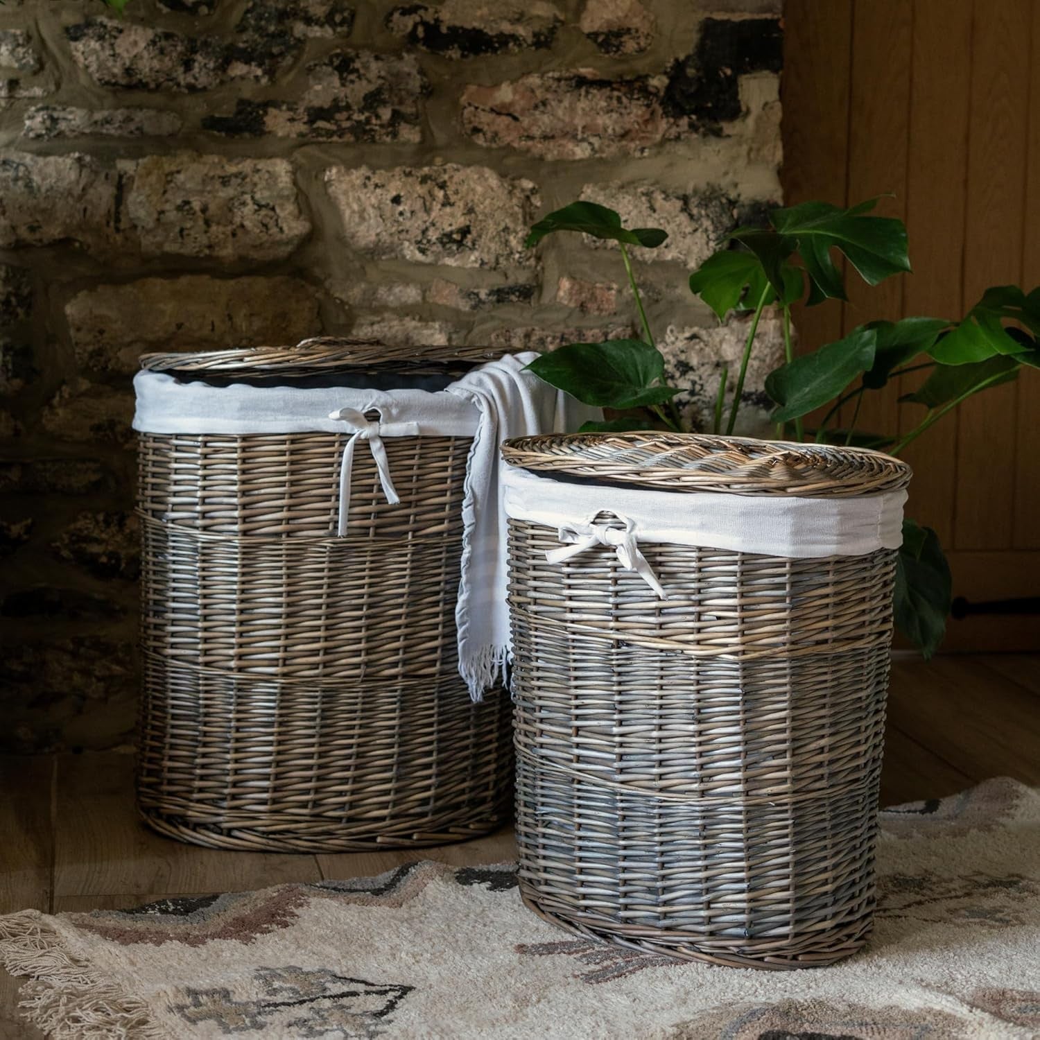 Large Oval Wicker Laundry Basket with Lid, Lightweight Hamper 51×37×59cm