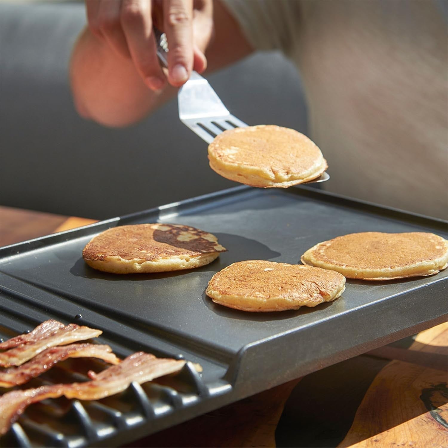 10-Portion Electric Grill & Griddle 57.4x31.7x13.3cm Non-Stick Plates