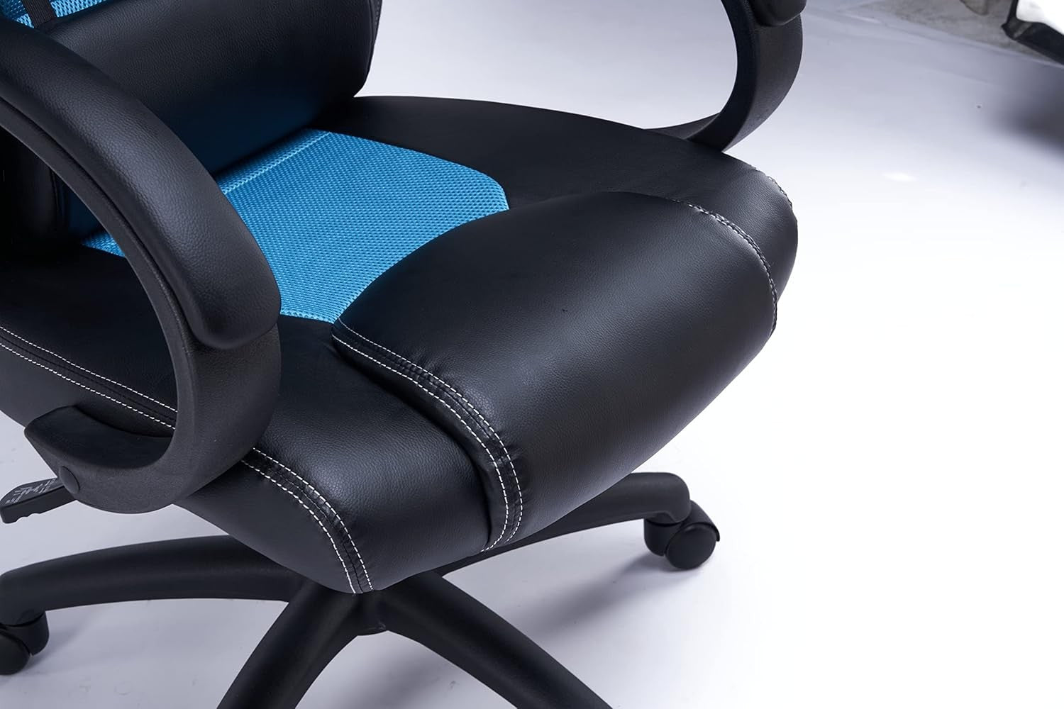 Ergonomic Gaming Chair Reclining Back Lumbar Support Black
