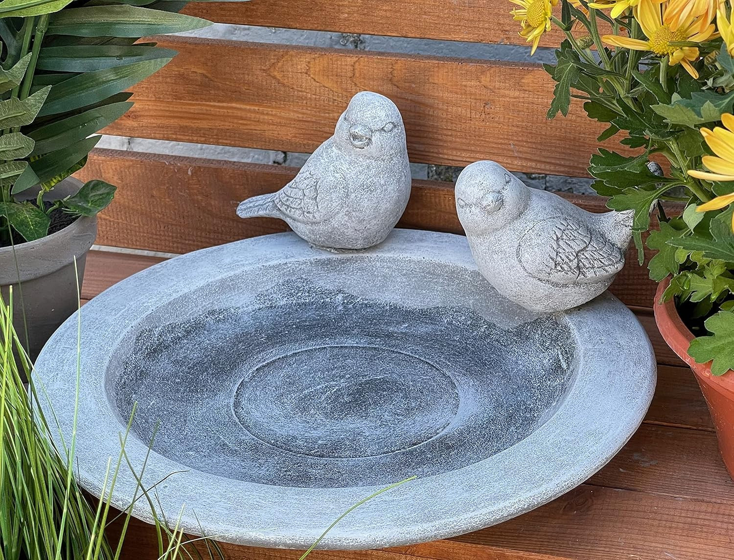 Stone Bird Bath Plate with 2 Birds Frost-Proof Garden Ornament 32cm