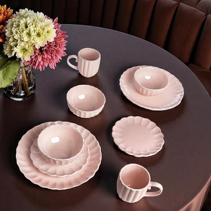 16 Piece Stoneware Dinner Set for 4 Plates Bowls Mugs Pink