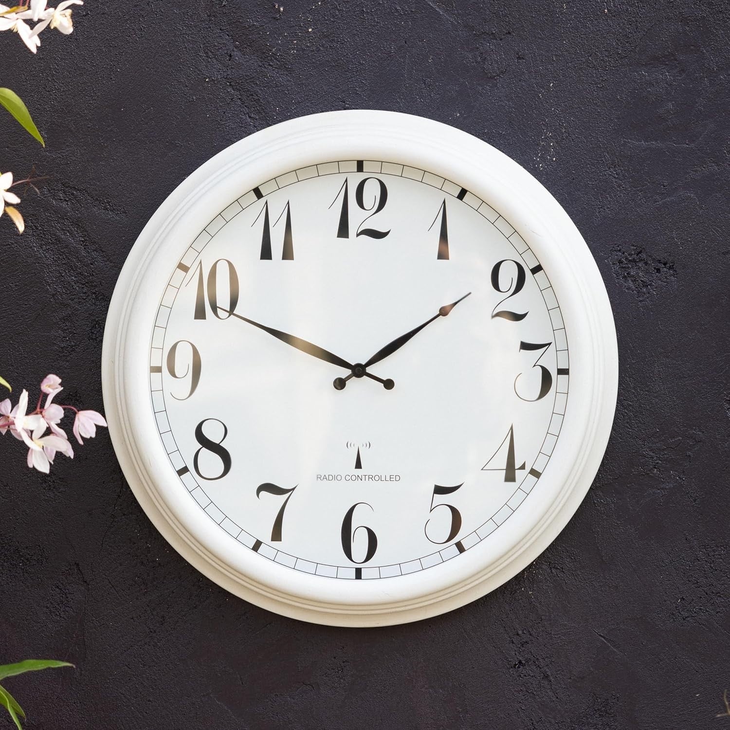 Outdoor Garden Clock 38cm Radio Controlled Rustproof Metal Glass Face