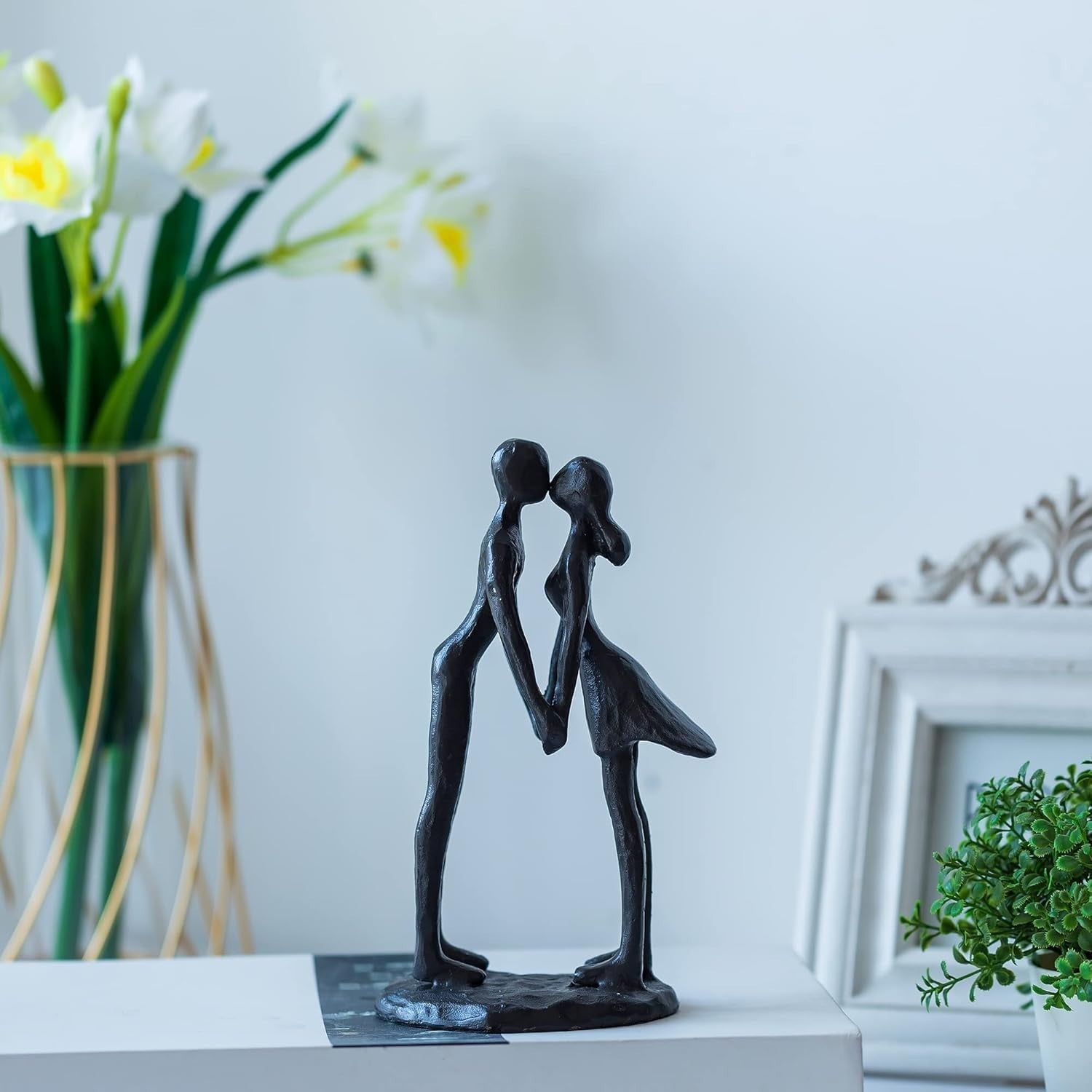 Romantic Metal Couple Sculpture Kiss Ornament | Cast Iron Art Decor Gift
