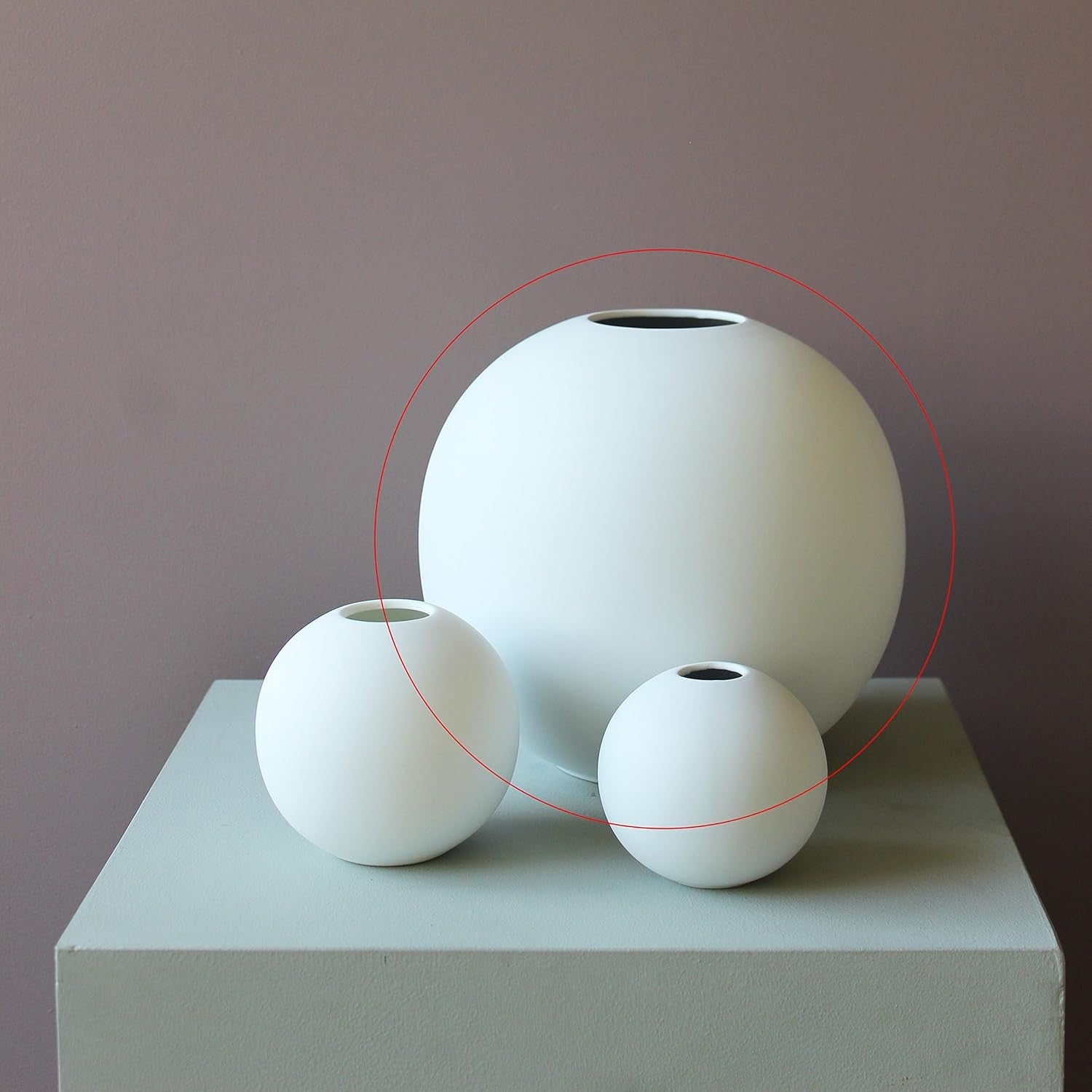 White Ceramic Ball Vase 20cm Modern Round Table Minimal Home Decor
