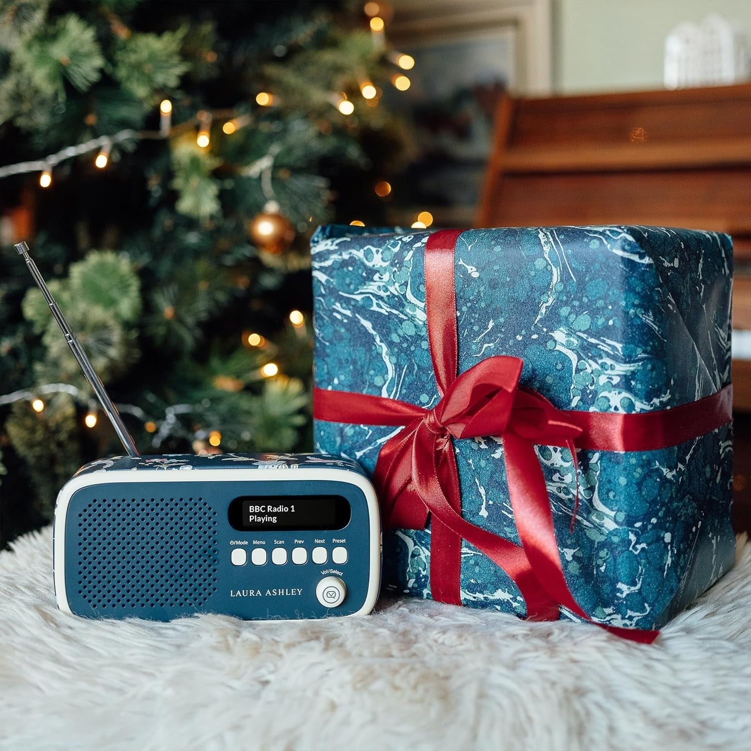Portable DAB/DAB+ FM Radio Bluetooth Alarm Clock Rechargeable