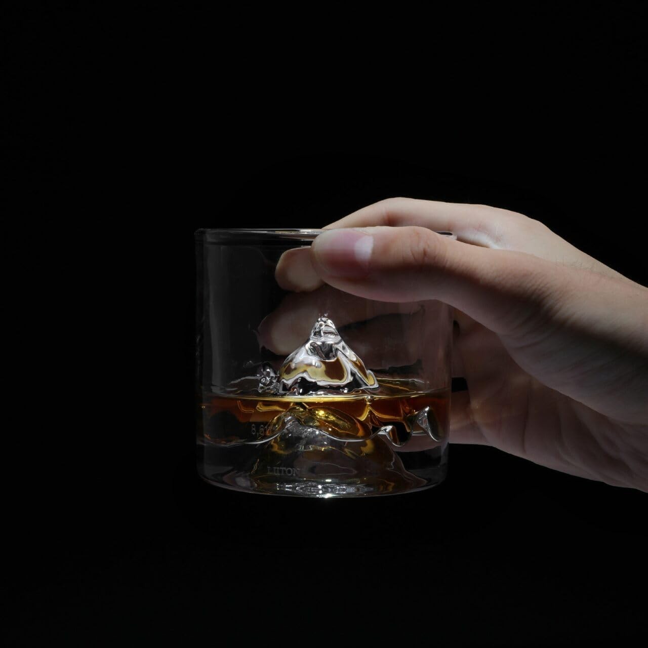 K2 Mountain Whiskey Glasses Set of 2 – 250ml Freeze-Chill Crystal Tumblers Gift