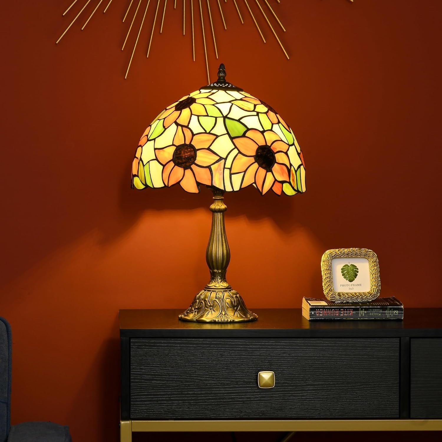 Sunflower Stained Glass Table Lamp Vintage Bedside Light for Bedroom