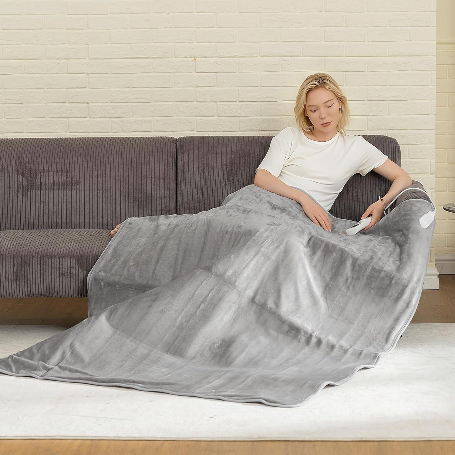Electric Heated Throw Grey Blanket 140x160cm Dual Control Flannel Soft Fast Heat
