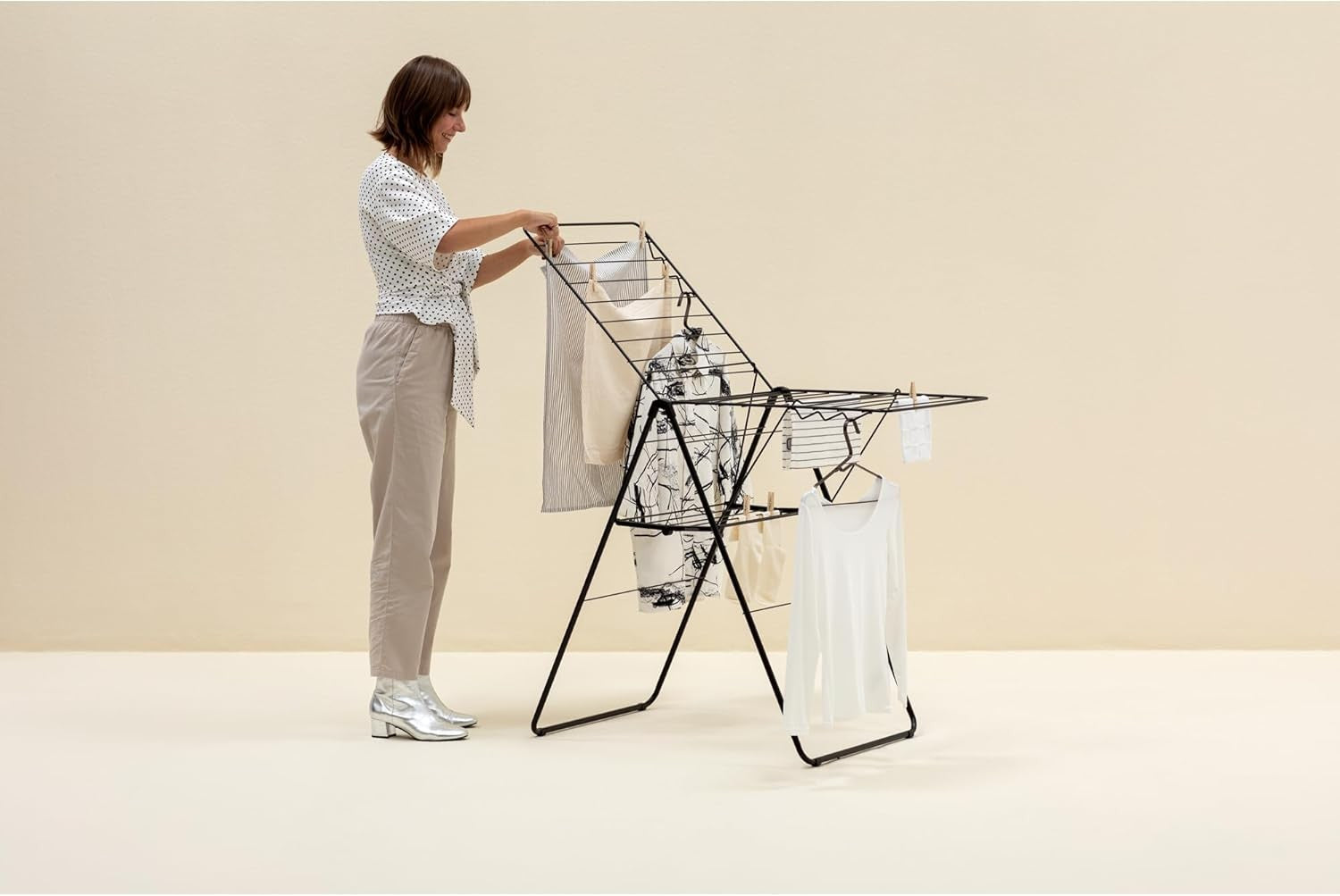 20m Clothes Airer Folding Indoor Drying Rack Adjustable Wings Matt Black