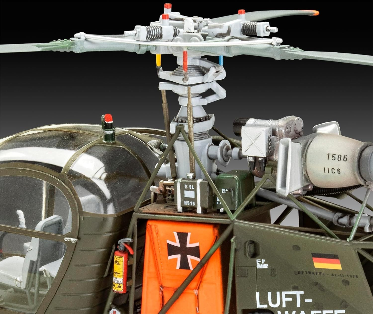 Unbuilt 1:32 Scale Alouette II Helicopter Model Kit - Detailed Gas Turbine Repli