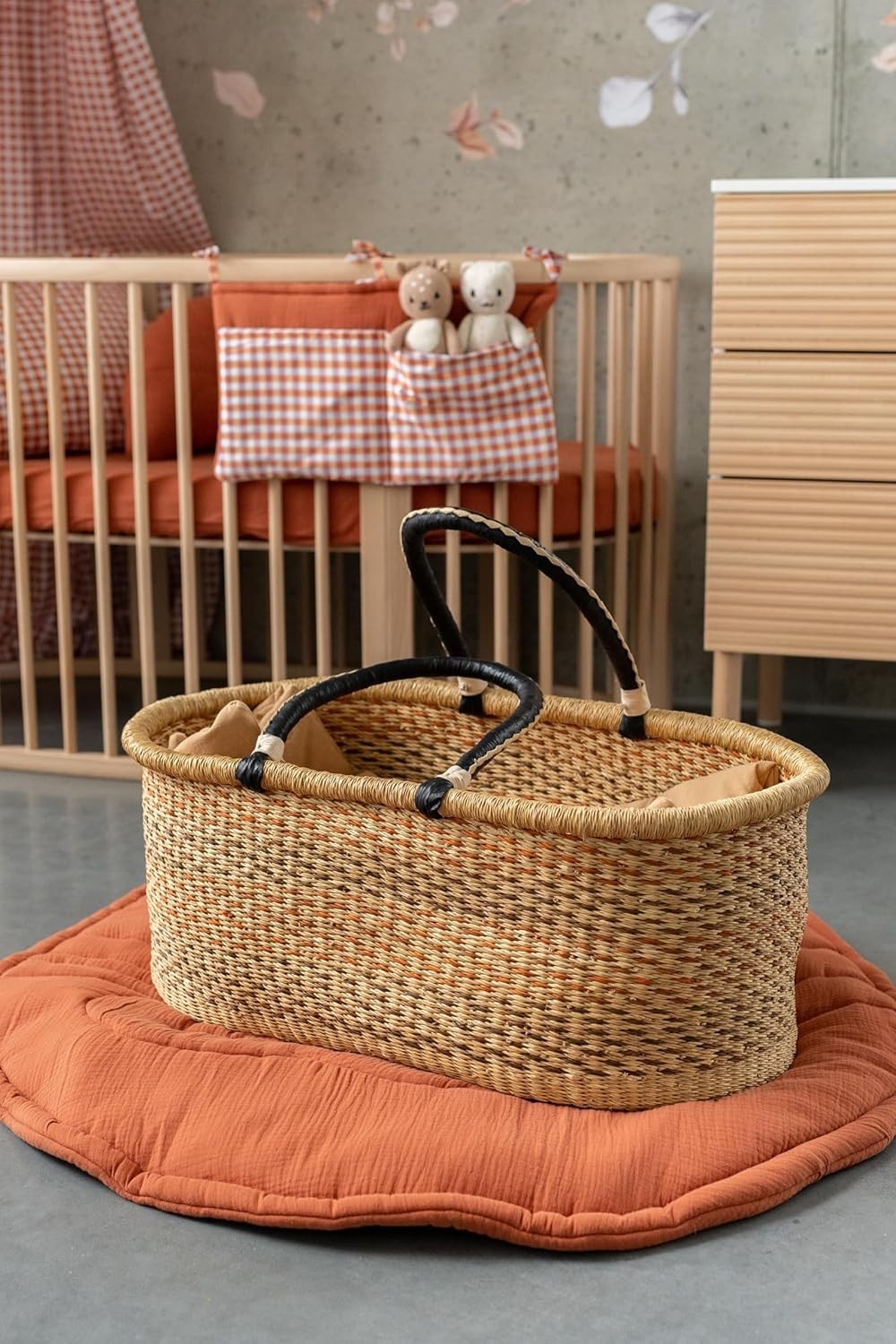 Handwoven Moses Basket with Rocking Stand & Mattress Natural Baby Cradle
