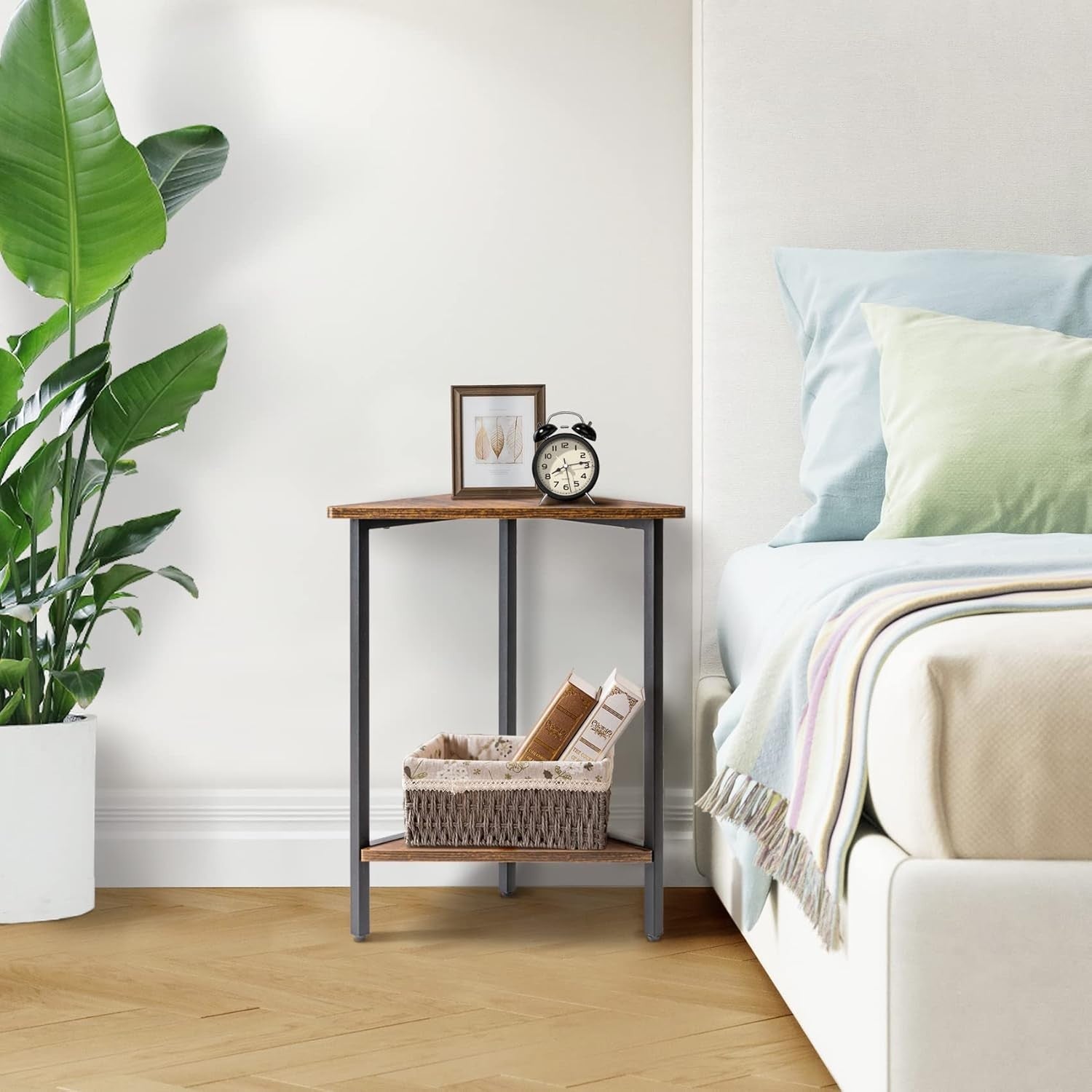 Space-Saving Triangle End Table with Magazine Rack – Durable Corner Nightstand