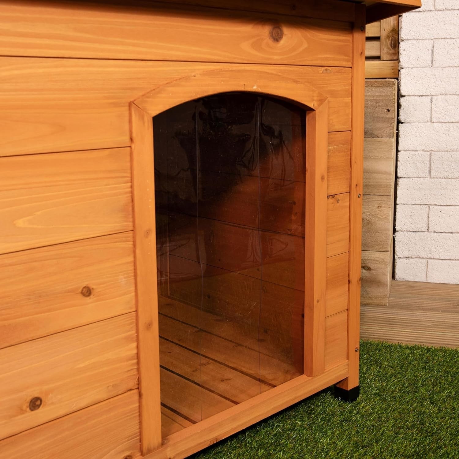 Medium Wooden Outdoor Dog House Kennel with Window, Insulated PVC Door 72x104cm