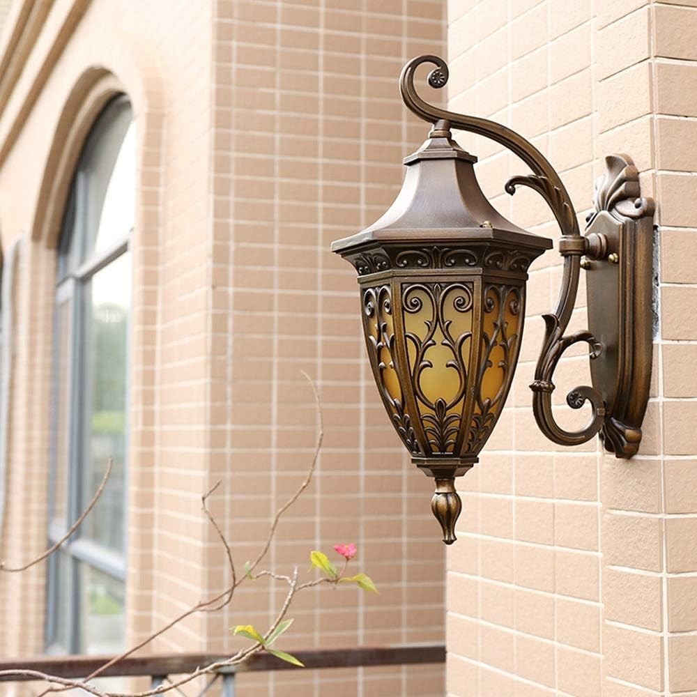 Retro Brass Outdoor Wall Lantern – Frosted 6-Sided Glass E27