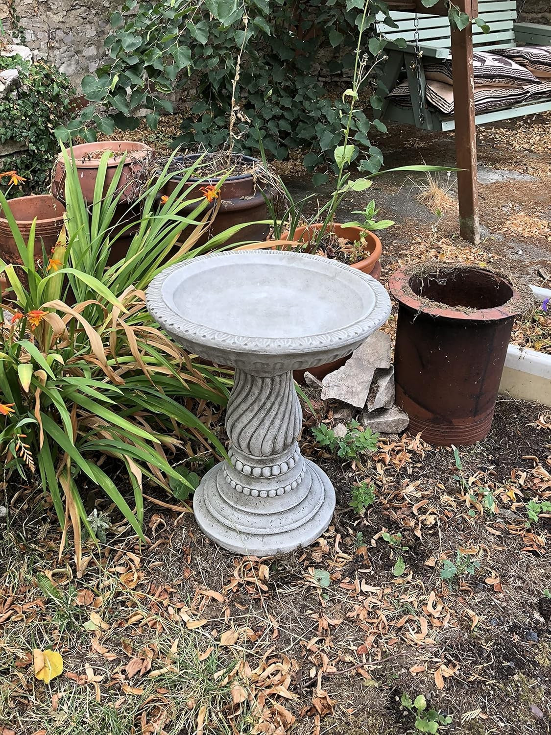 Concrete Stone Bird Bath Outdoor Garden Ornament Twist Base Heavy