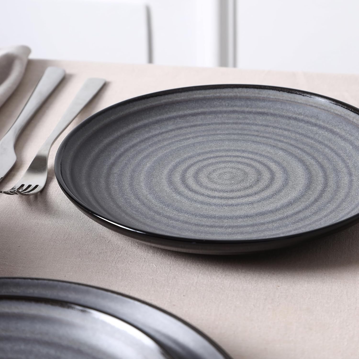 4pc Stoneware Dinner Plates Set Black Scratch Resistant Modern Dining