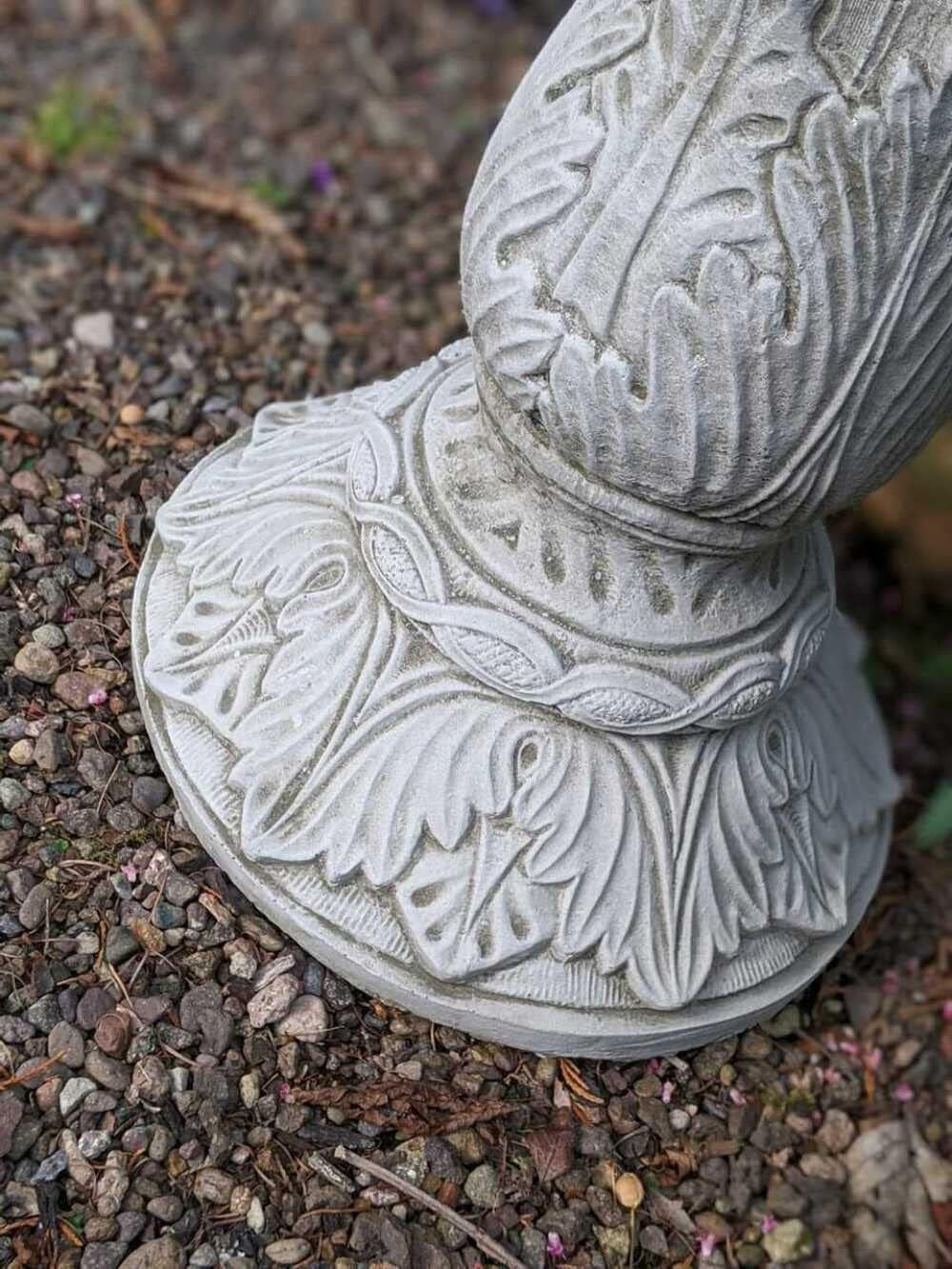 Stone Bird Bath Feeder Garden Ornament – Simple Round Bowl Cast Sculpture