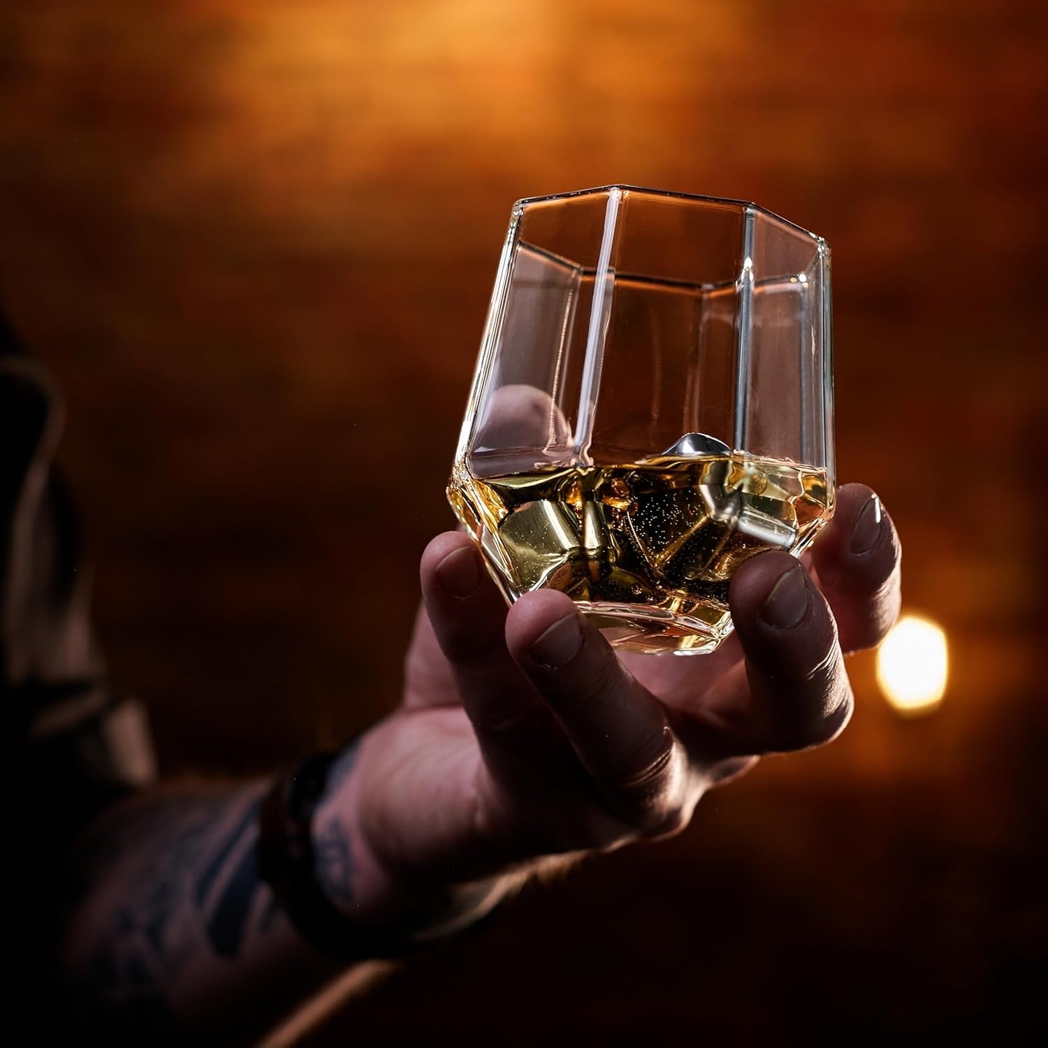 1000ml Diamond Whiskey Decanter Set with 4 Glasses Stones Luxury Men’s Gift Bar