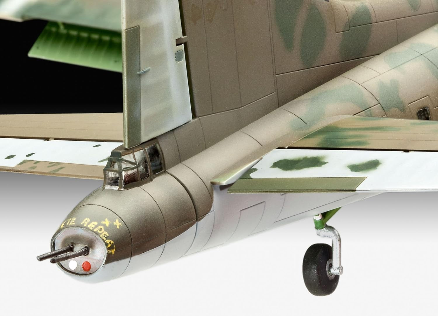 1:72 B-17F Bomber Model Kit Military Plane | 235 Parts | 32.5cm Build