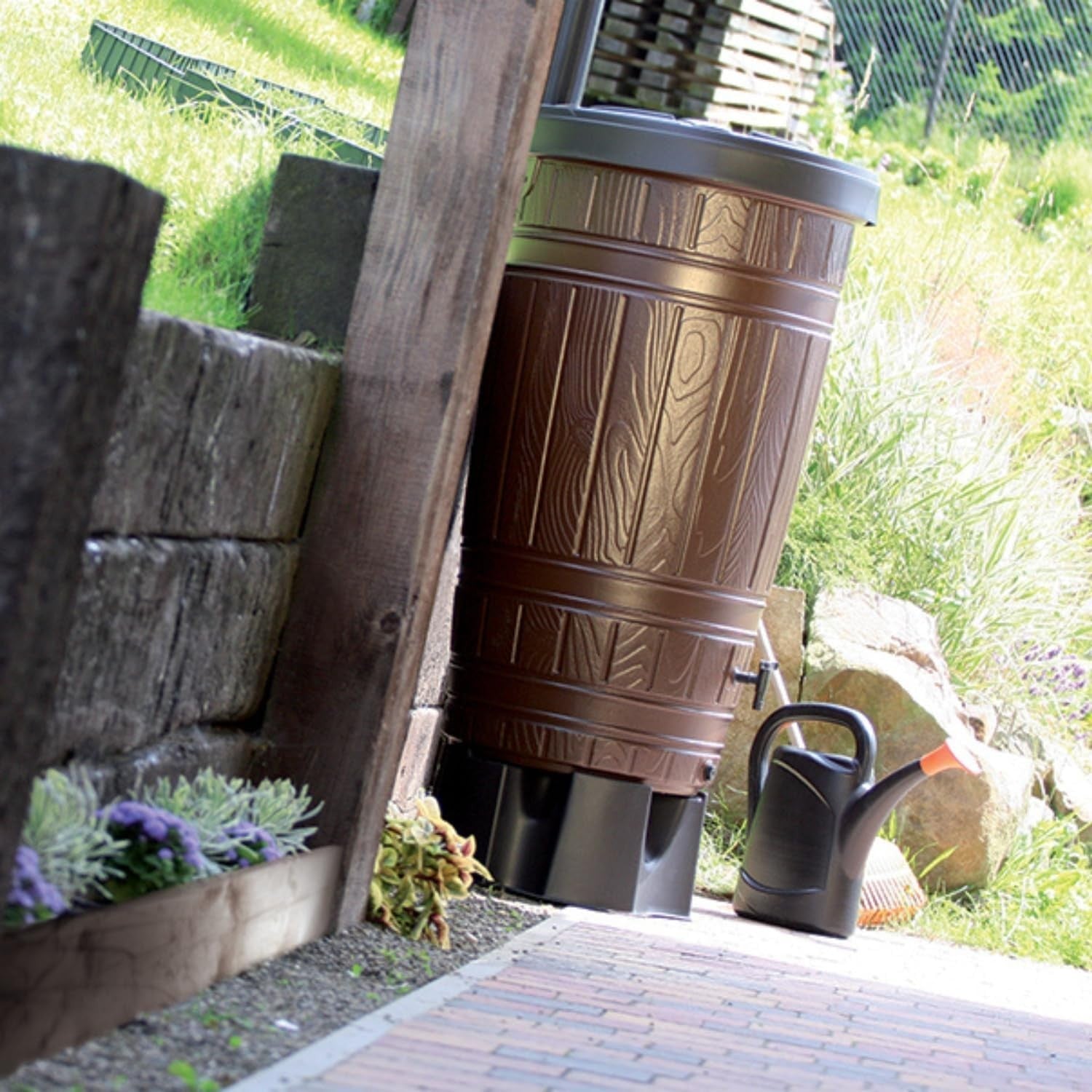 265L Wood Look Plastic Water Butt Tank with Lid – Garden Rain Collector Brown