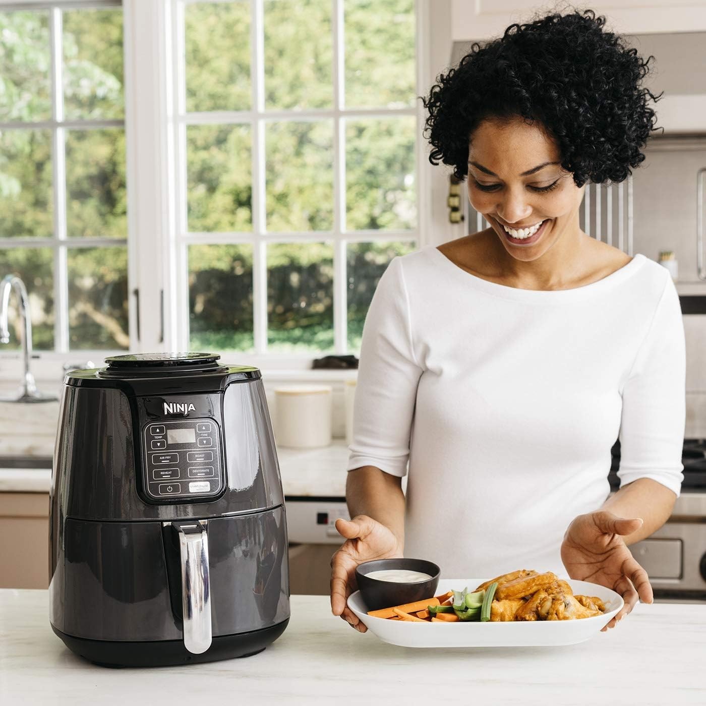 Air Fryer 3.8L 1550W 4-in-1 Roast Reheat Dehydrate Ceramic Nonstick 210°C