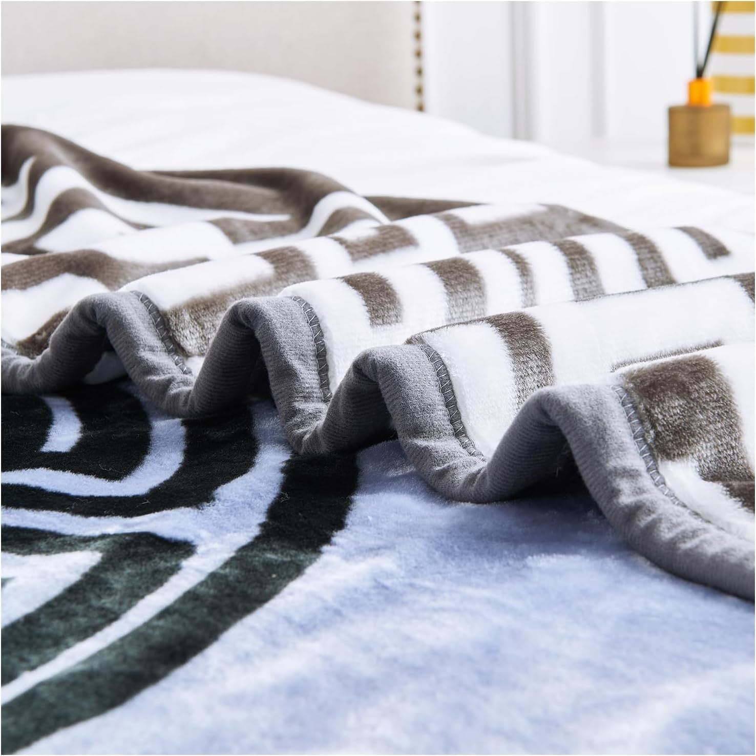 Apollo 4kg Sherpa Weighted Blanket 200x240cm King Size Bed Throw