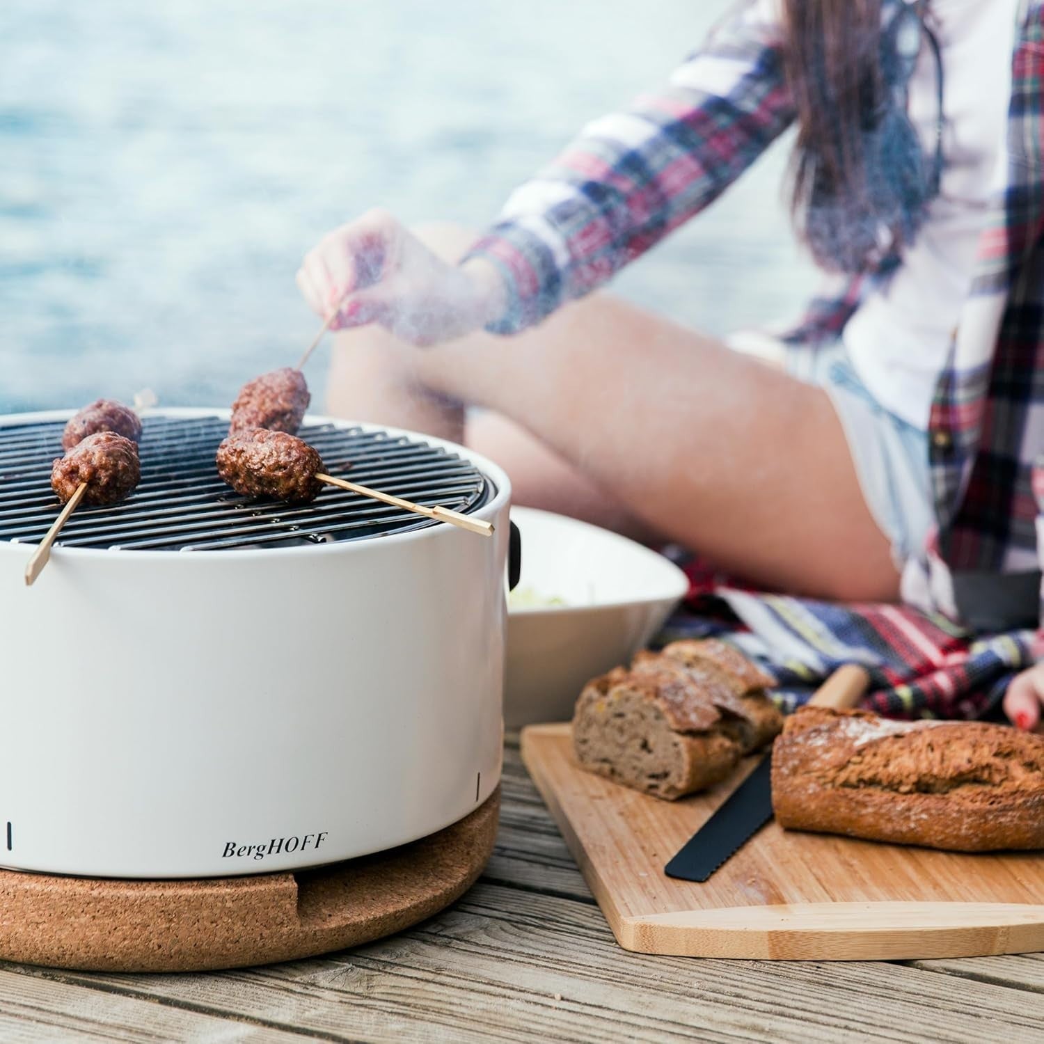 Portable Tabletop Charcoal BBQ Grill with Cork Lid Lightweight Outdoor