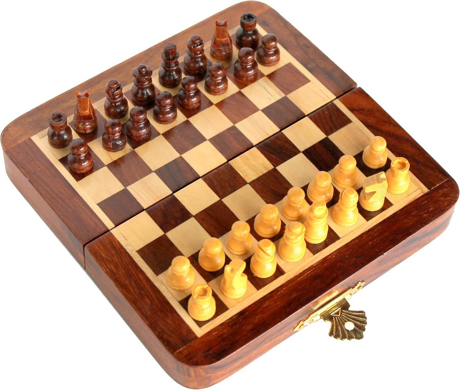 Mini Magnetic Wooden Chess Set 18×18cm Foldable Travel Board With Storage