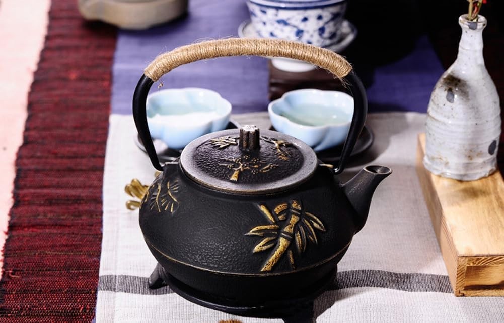 Cast Iron Teapot 0.9L Japanese Tea Kettle Infuser Strainer Black