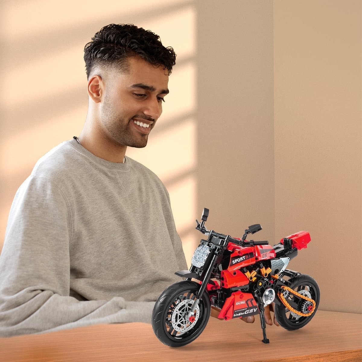 545 PCS 2-in-1 Transforming Motorbike & Helicopter Building Toy for Kids