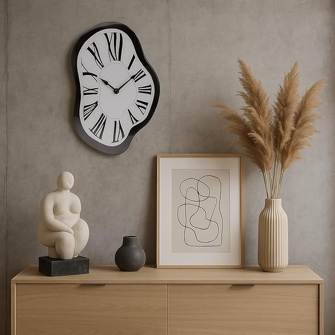 Surreal Melting Wall Clock 22x33cm Creative Glass Silent Quartz Art Decor