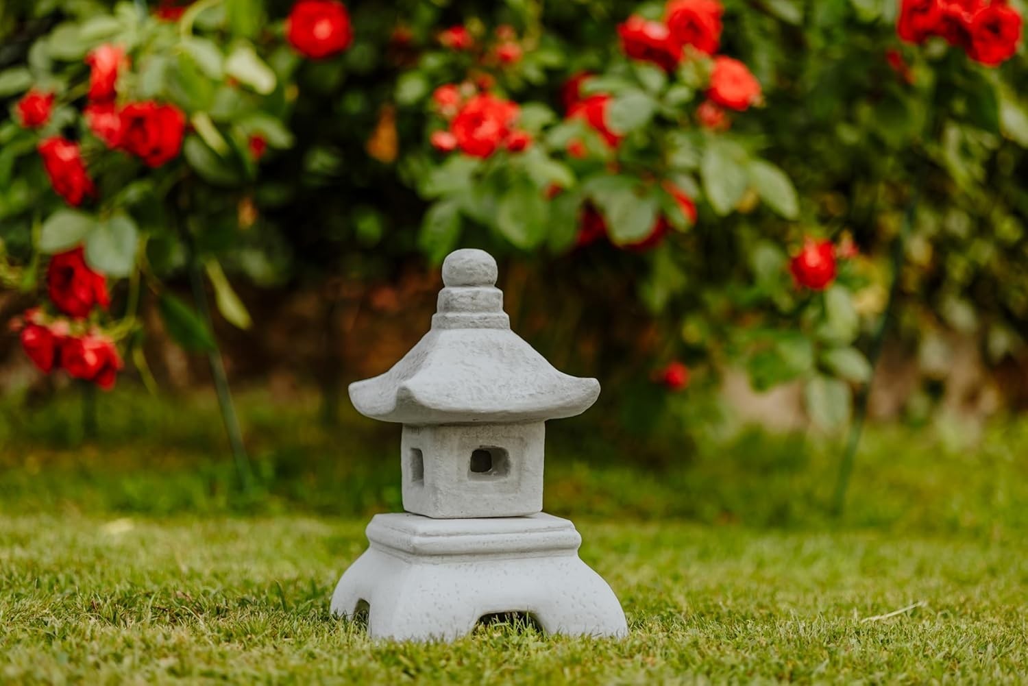 Japanese Yukimi Stone Lantern 33cm Frost Proof Cast Concrete Garden Decor