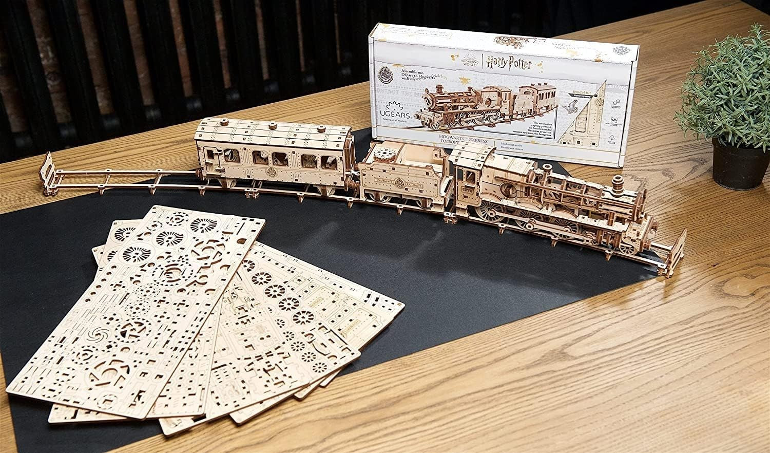 Harry Potter Hogwarts Express 3D Wooden Train Puzzle Mechanical Model