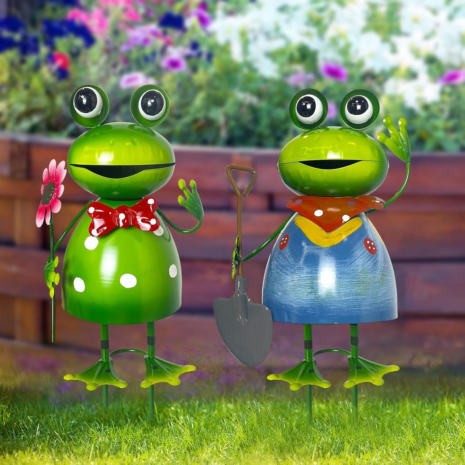 Metal Frog Garden Ornaments 3D Outdoor Yard Decor Cute Spring Figurine Set 2pcs