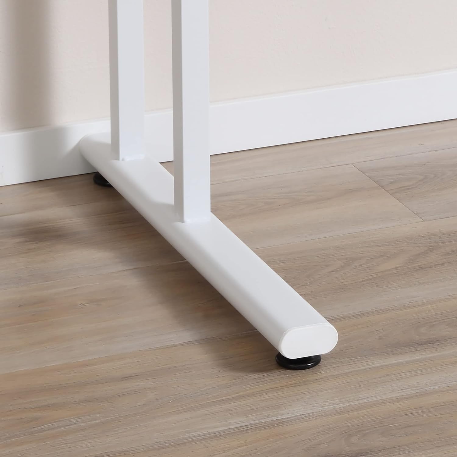 White 120x60cm Computer Desk w/Cable Holes, Metal Legs & Adjustable Feet