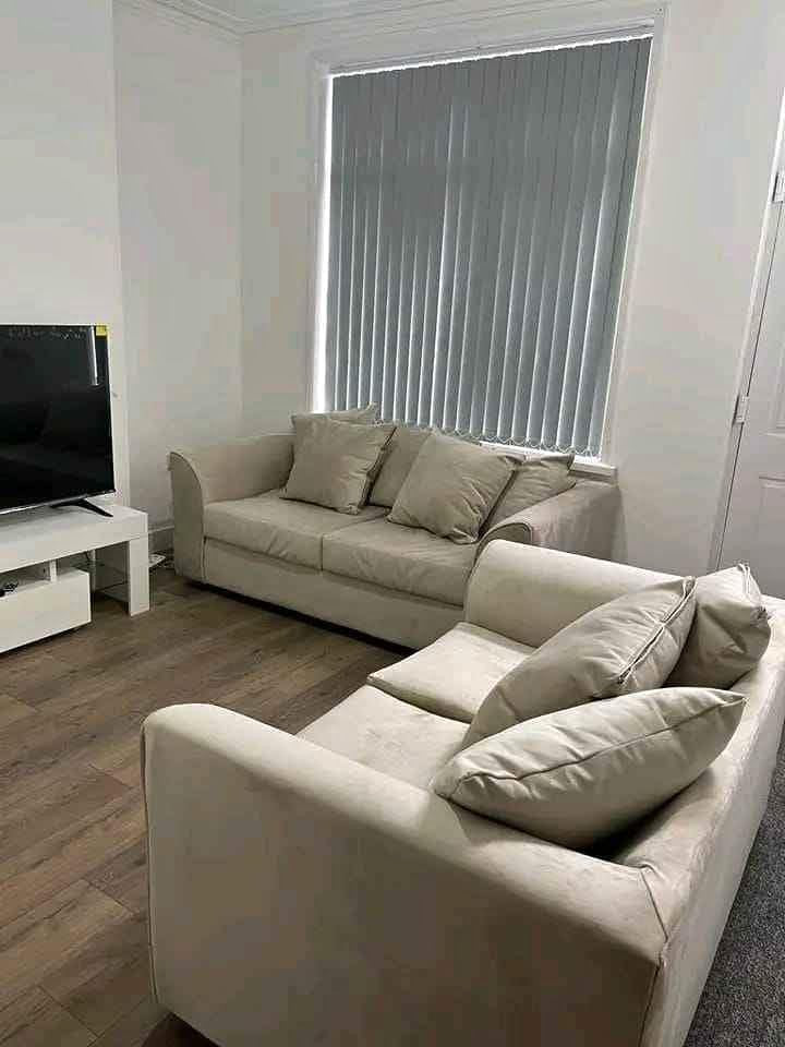 3+2 Seater Velvet Sofa Set Cream Scatter Back Modern Luxury Settee